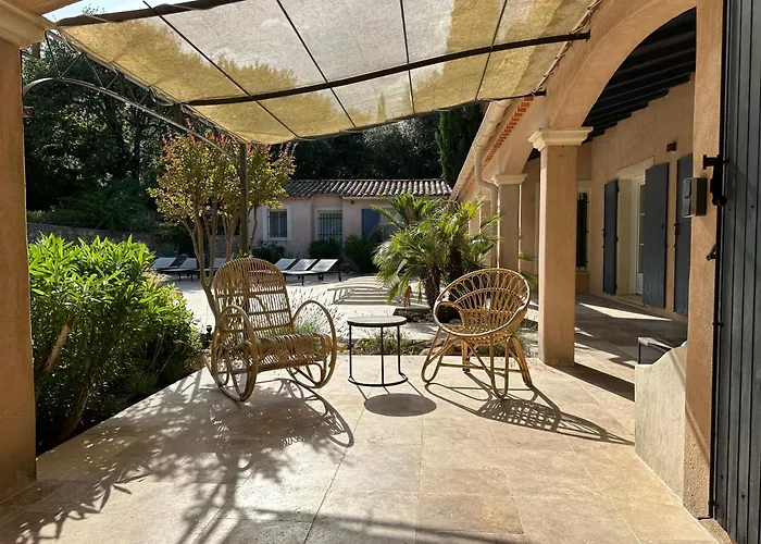 וילה L'estancia Vezenobres